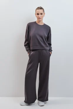 Pantalón largo ancho modal gris