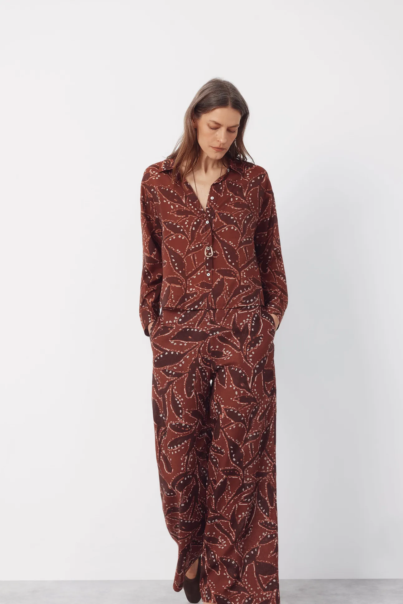 Pantalón lino estampado