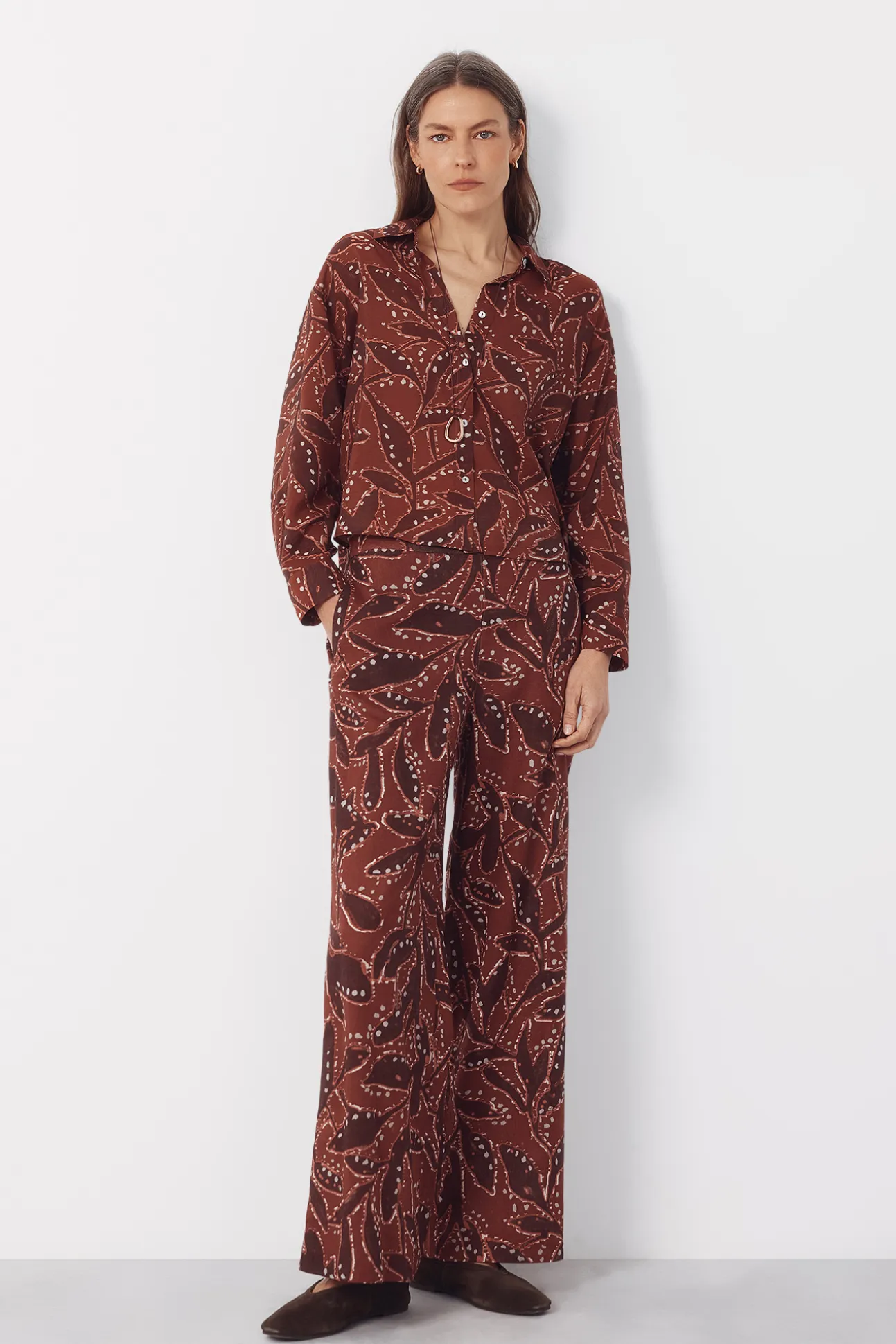 Pantalón lino estampado