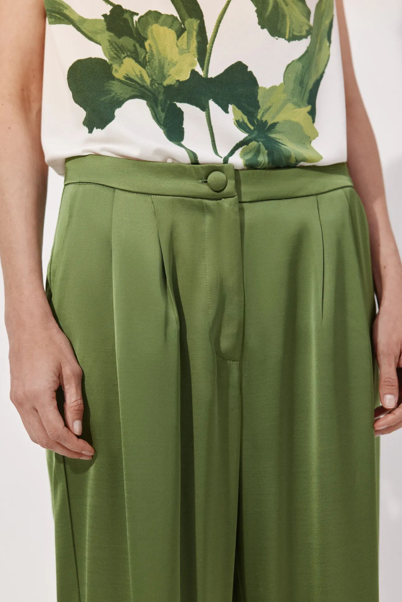 Pantalón palazzo con pinzas