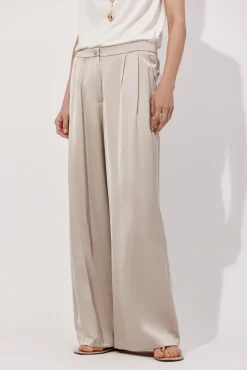 Pantalón palazzo con pinzas