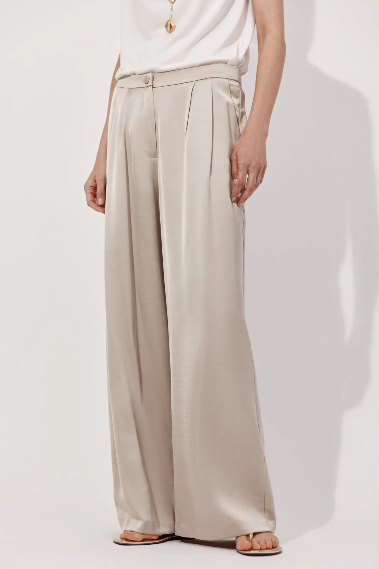 Pantalón palazzo con pinzas