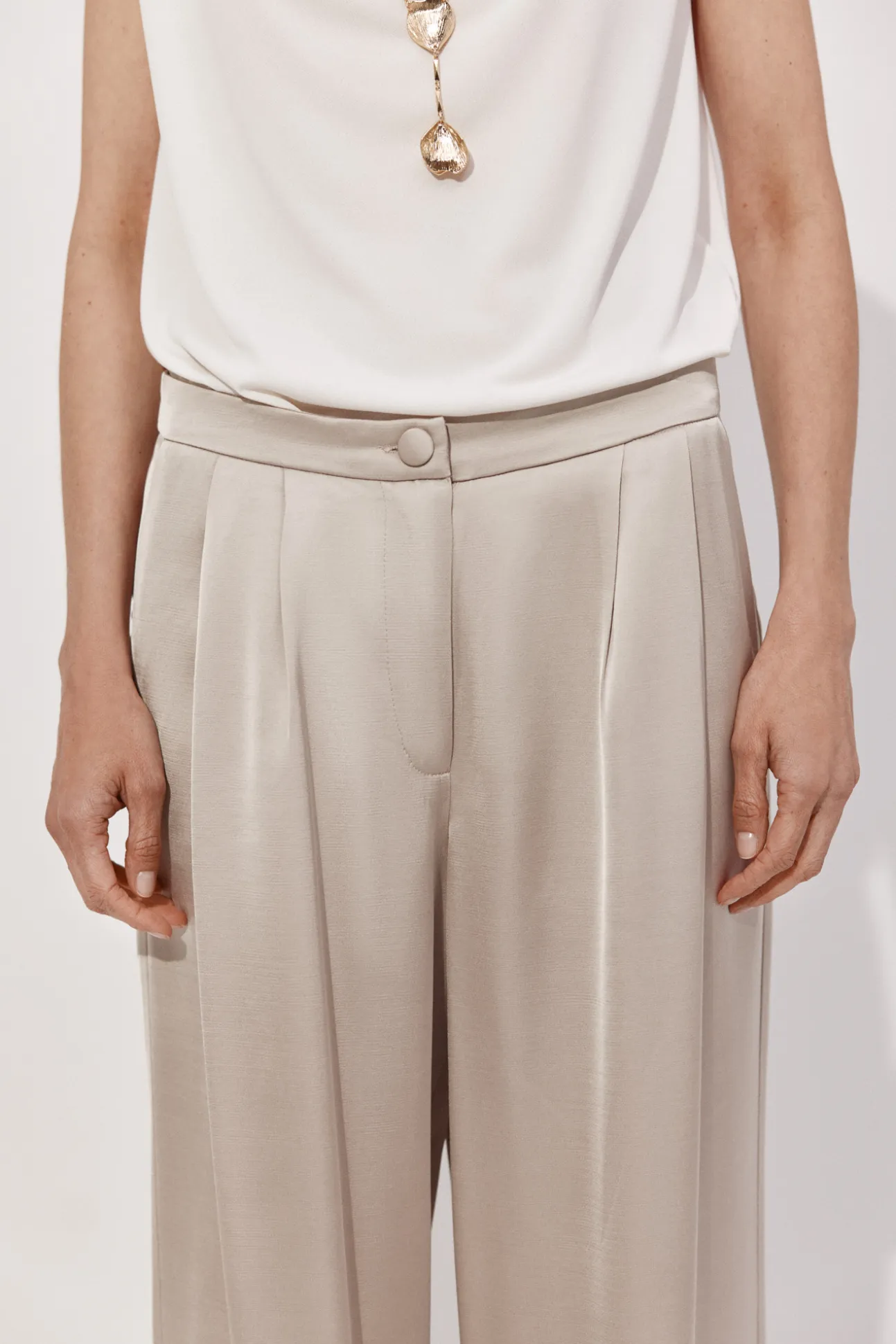 Pantalón palazzo con pinzas