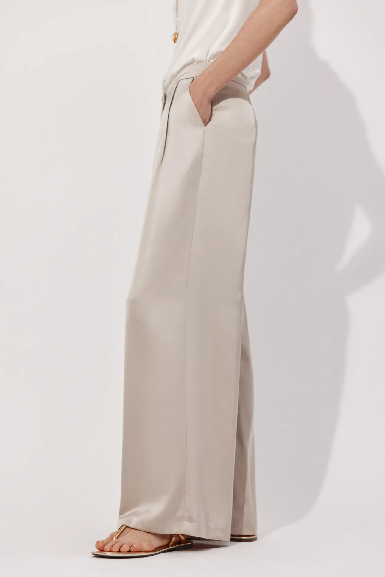 Pantalón palazzo con pinzas