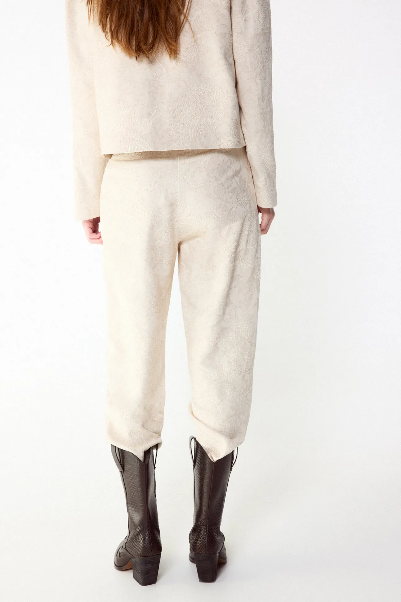 Pantalón recto bordado