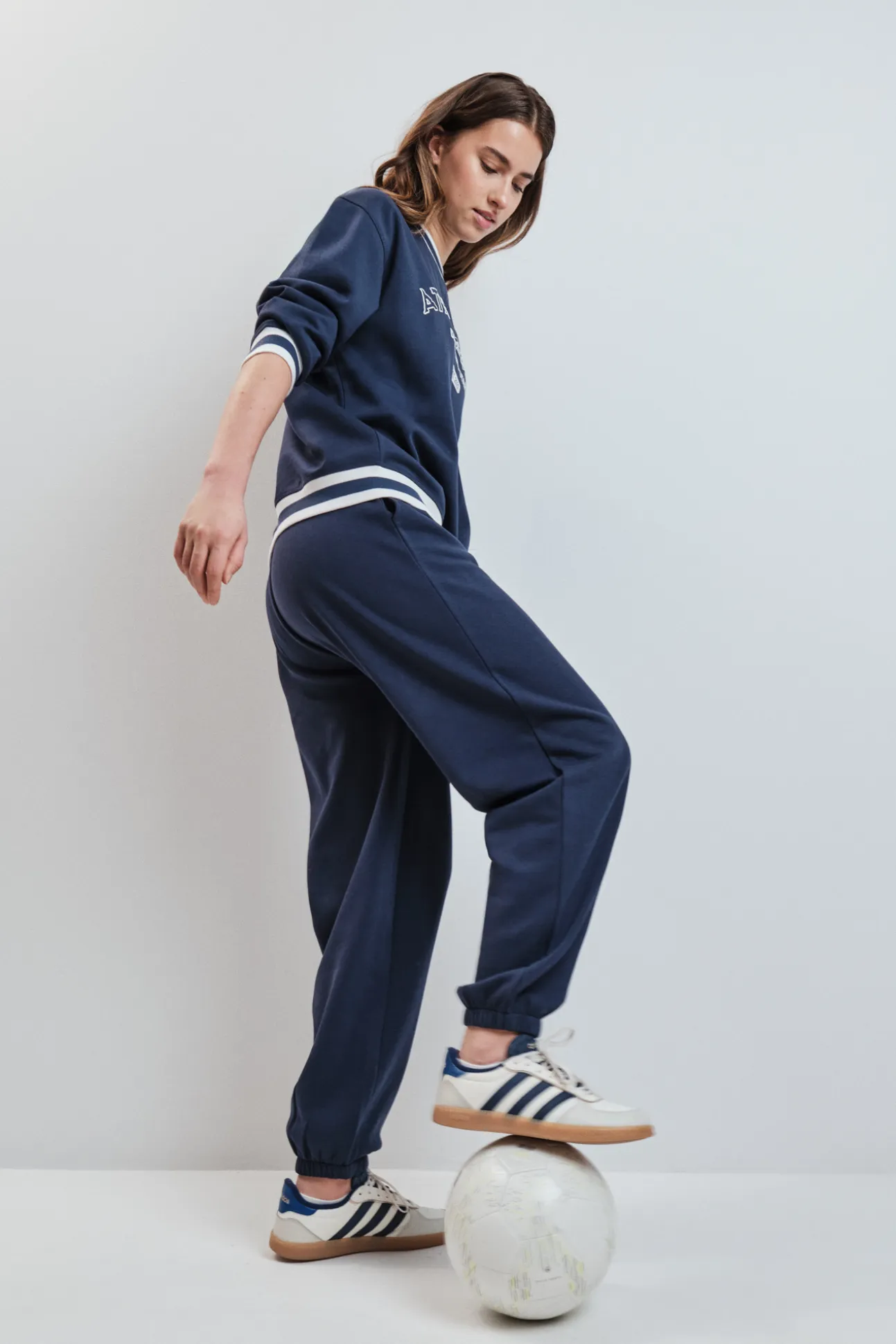 Pantalón recto felpa azul