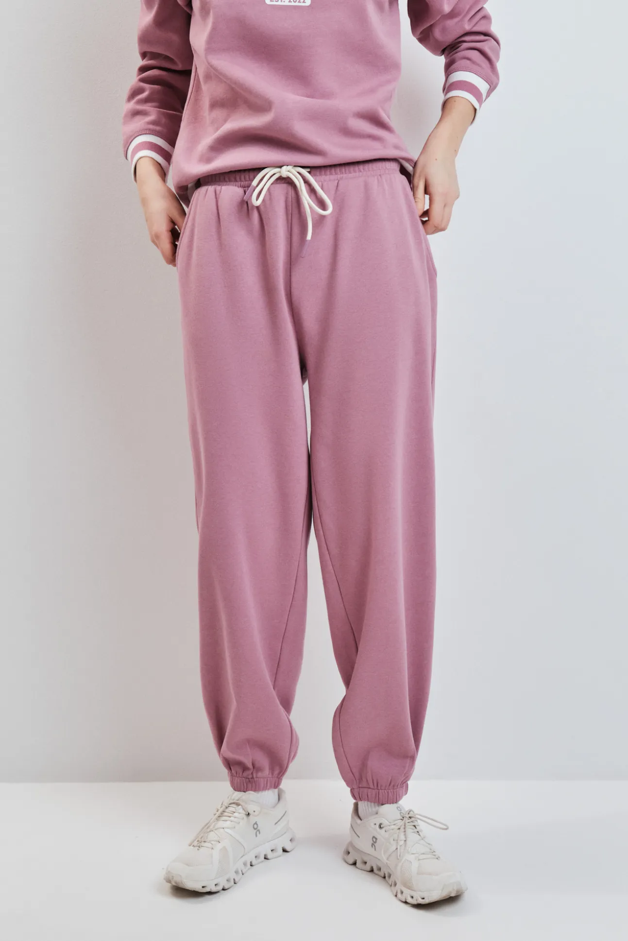Pantalón recto felpa rosa