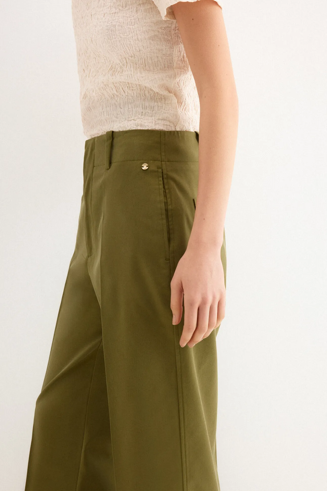 Pantalón recto verde