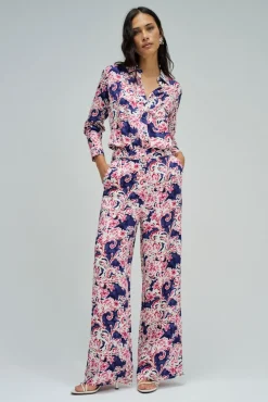 Pantalón regular con estampado floral