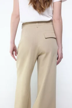 Pantalón tobillero ancho