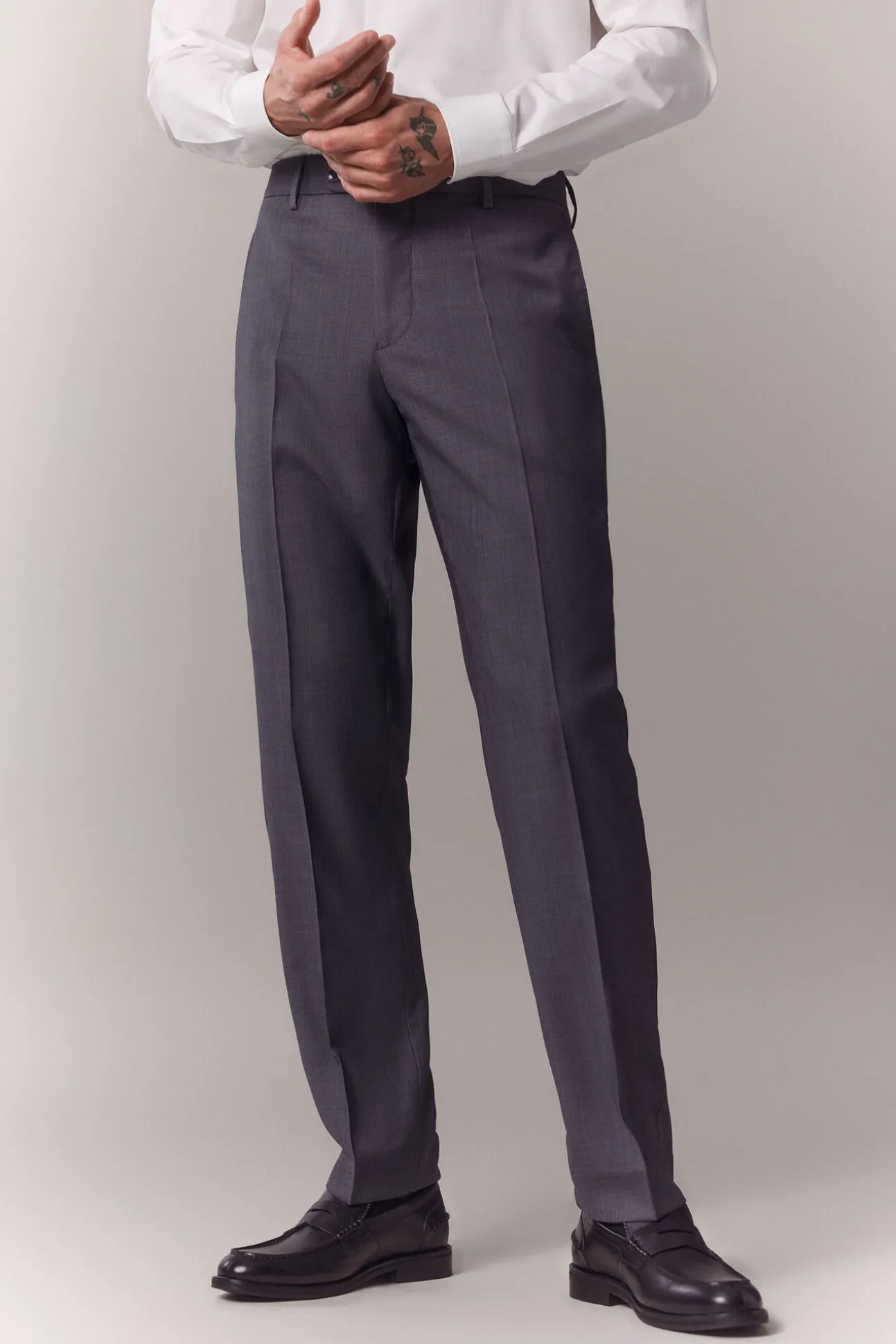 Pantalón traje serreta