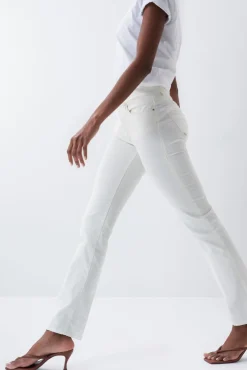 Pantalon vaquero destiny push up slim de color crudo