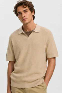 Polo de punto con cuello abierto