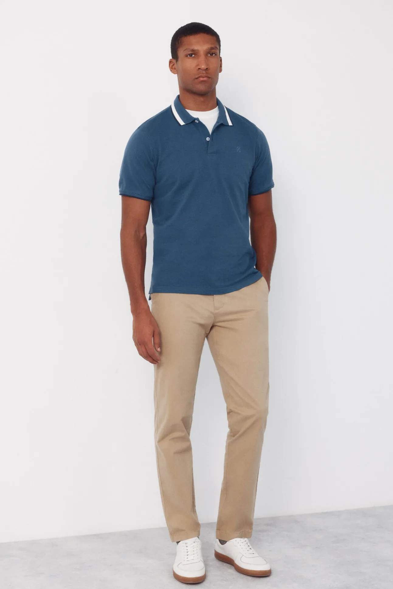 Polo estructura cuello fantasía
