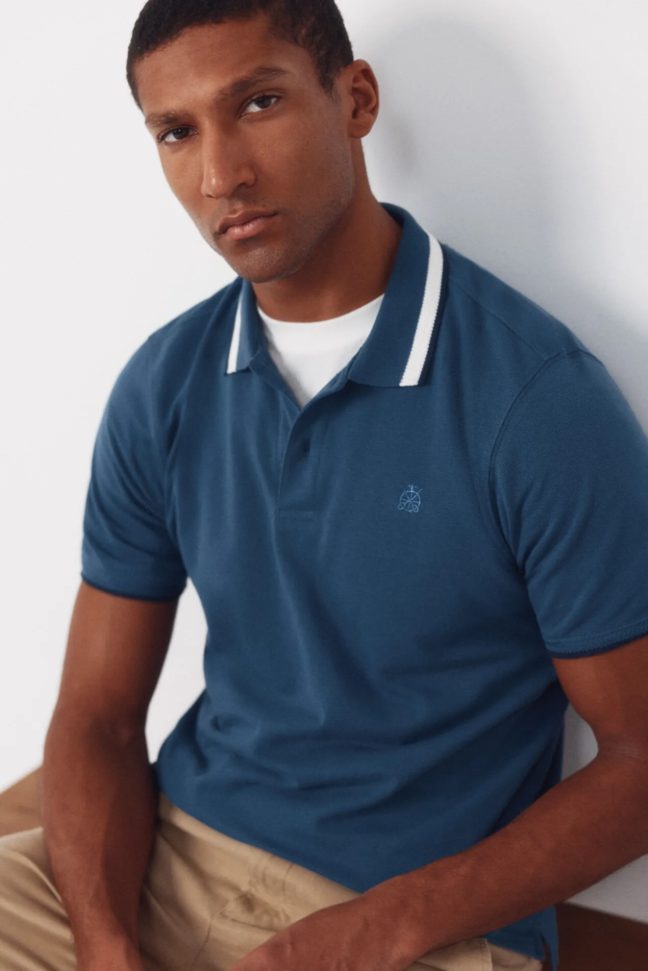 Polo estructura cuello fantasía