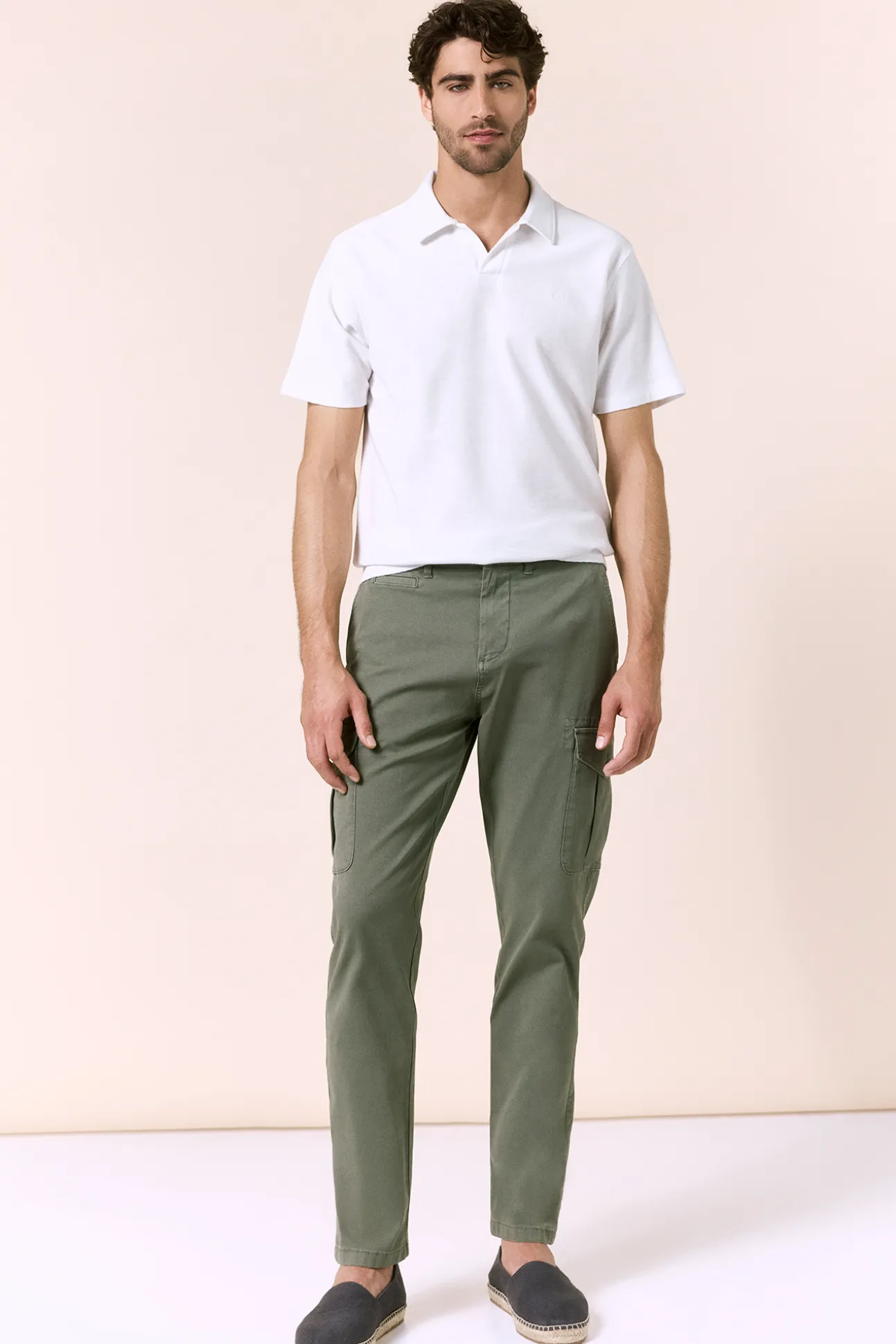 Polo piqué cuello en V