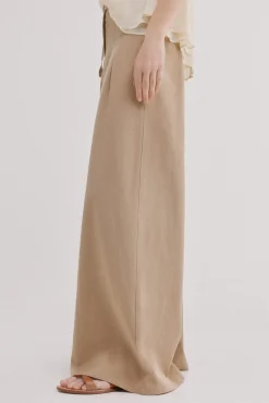 Poppy. Pantalón fluído con pinzas