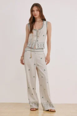 Prime. Pantalón bordado