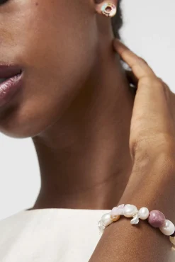 Pulsera de plata con perlas y gemas