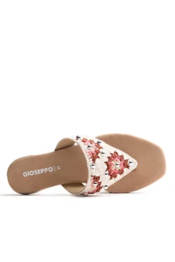 Sandalias crochet y tachas isiolo
