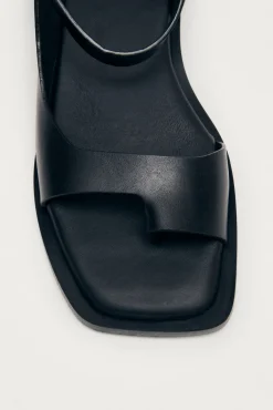 Sandalias de cuero Tebas