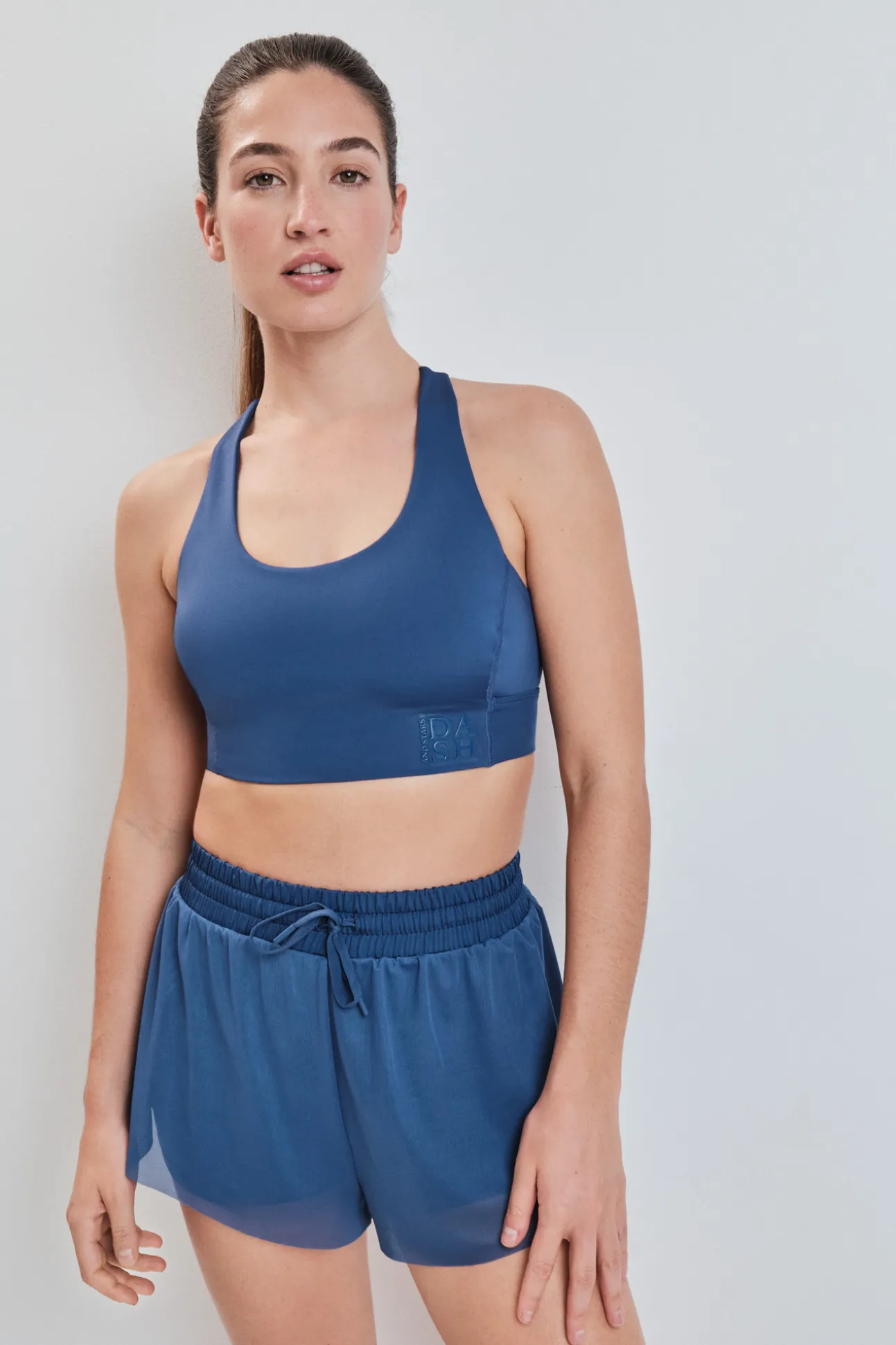 Short ultra ligero malla azul