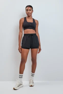 Short ultra ligero malla negro
