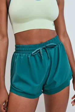 Short ultra ligero malla verde