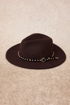 Sombrero tachuelas
