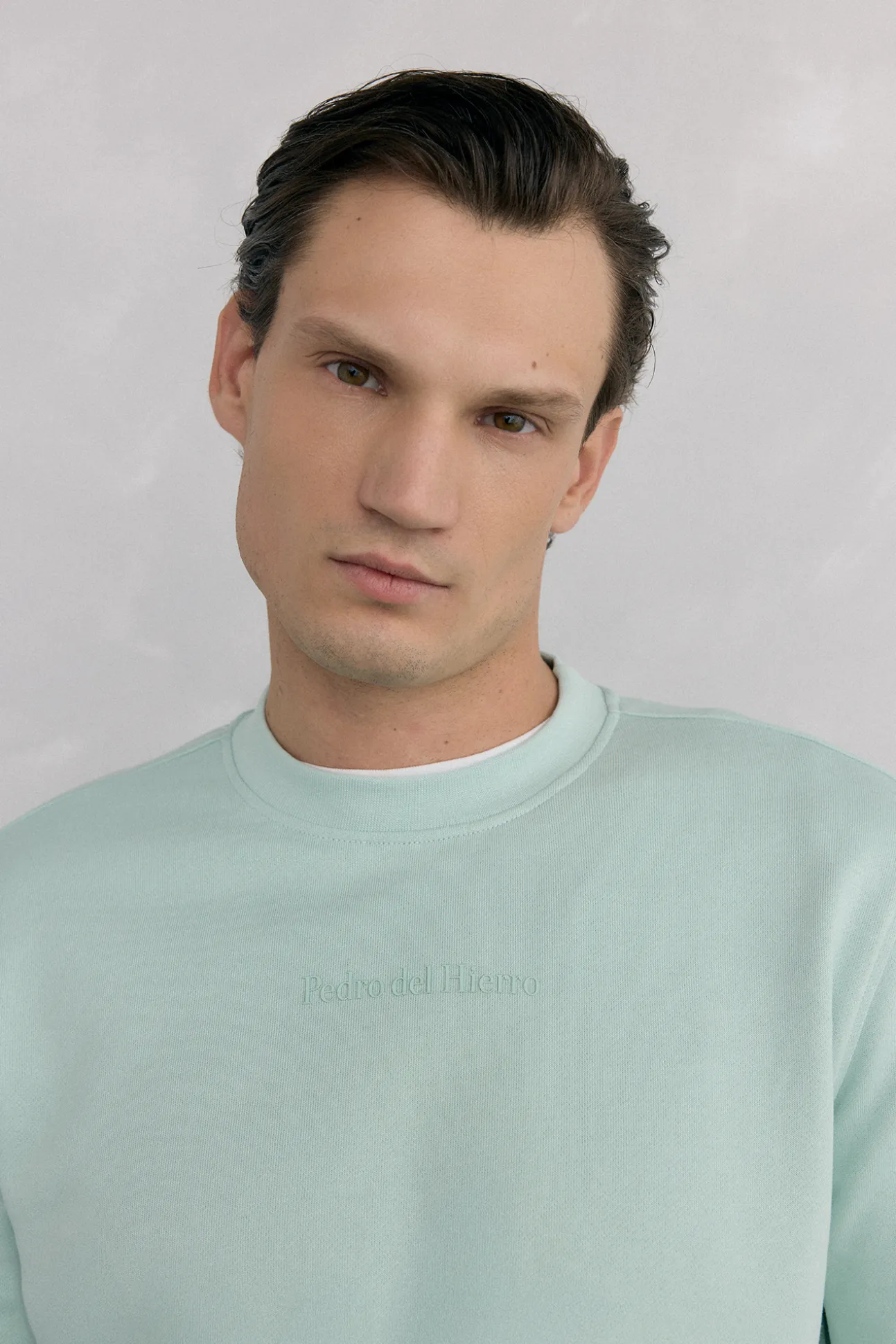 Sudadera cuello caja