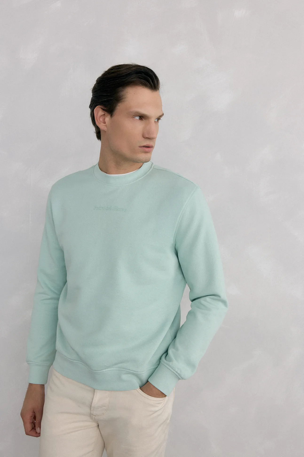 Sudadera cuello caja