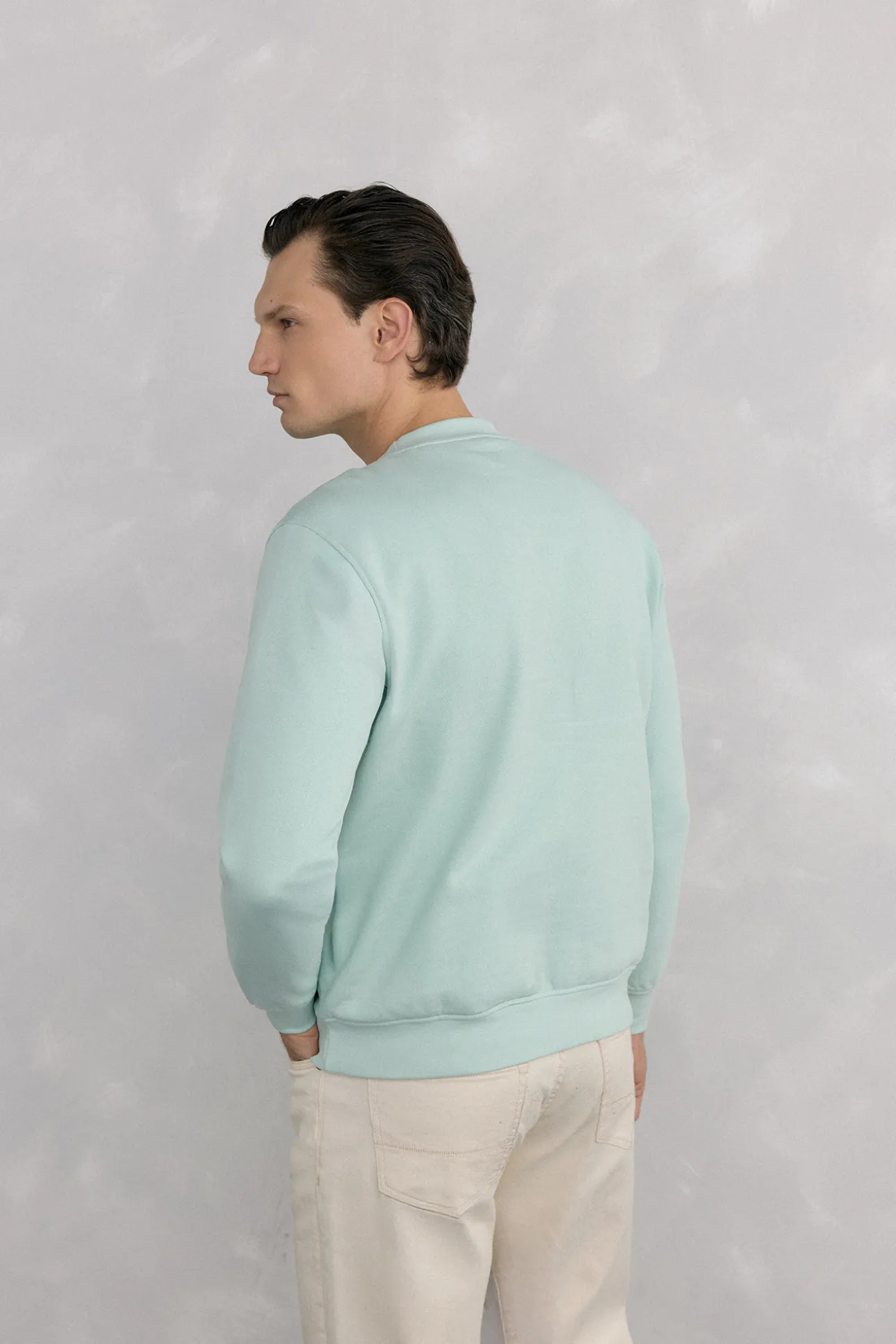 Sudadera cuello caja