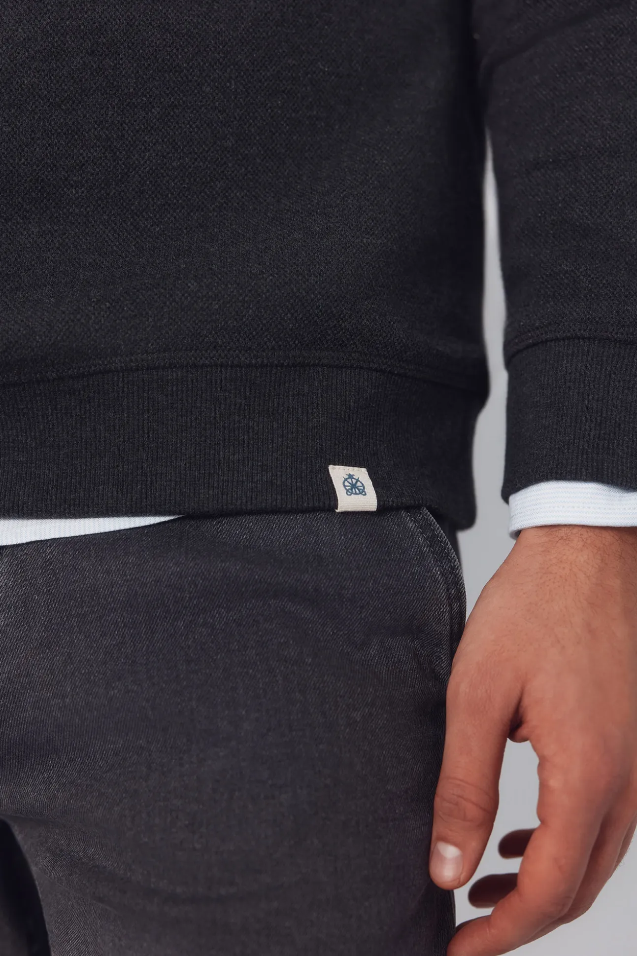 Sudadera estructura cuello caja