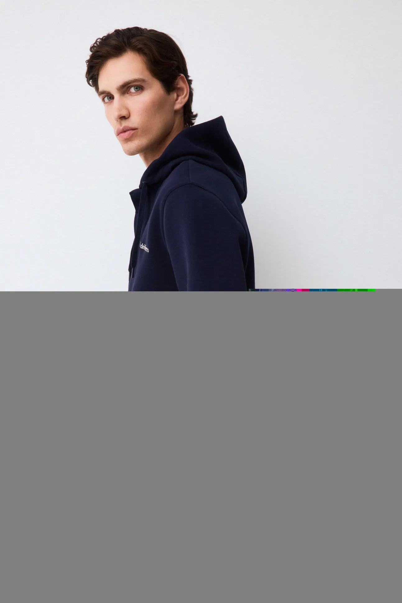 Sudadera logo con capucha