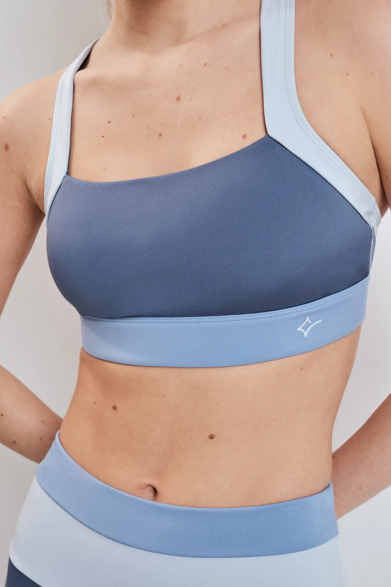 Sujetador deportivo 4D Stretch color block azul