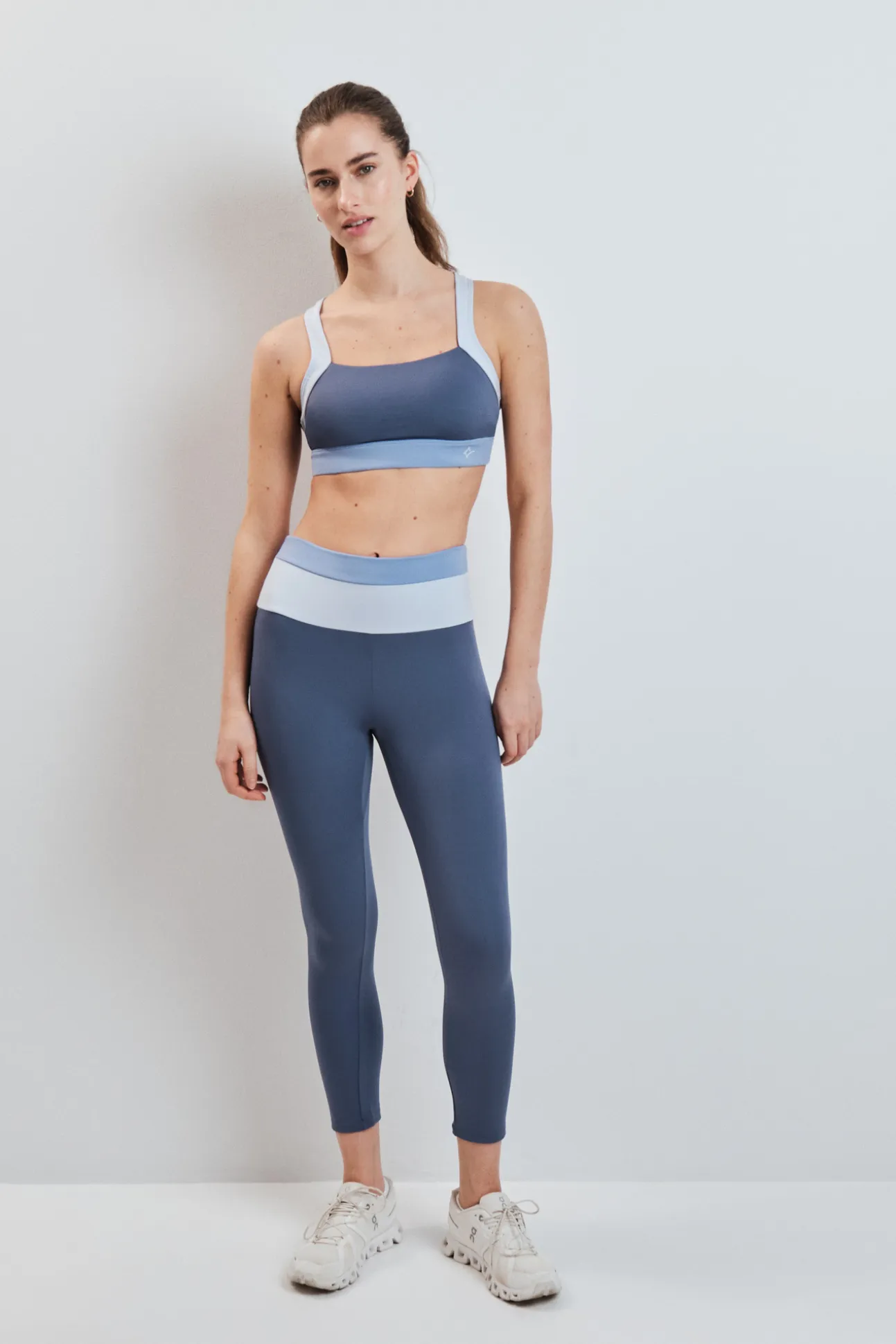 Sujetador deportivo 4D Stretch color block azul