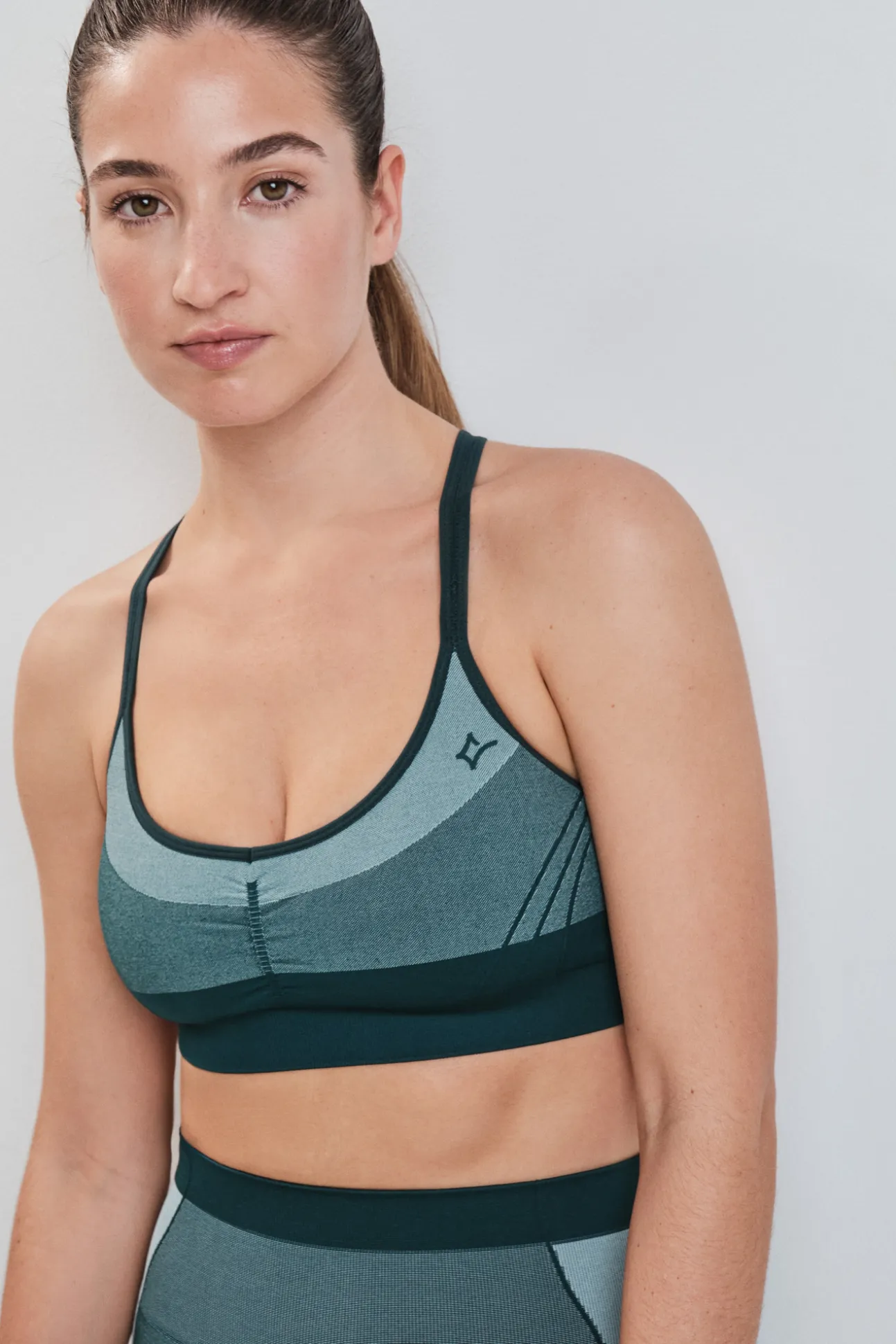 Sujetador deportivo SEAMLESS COMFORT verde