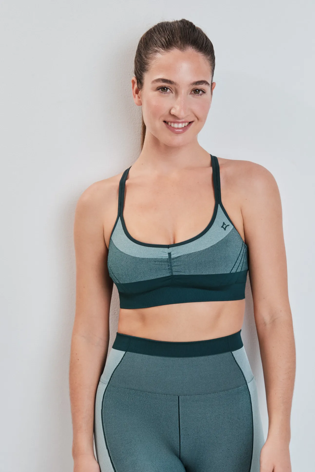 Sujetador deportivo SEAMLESS COMFORT verde