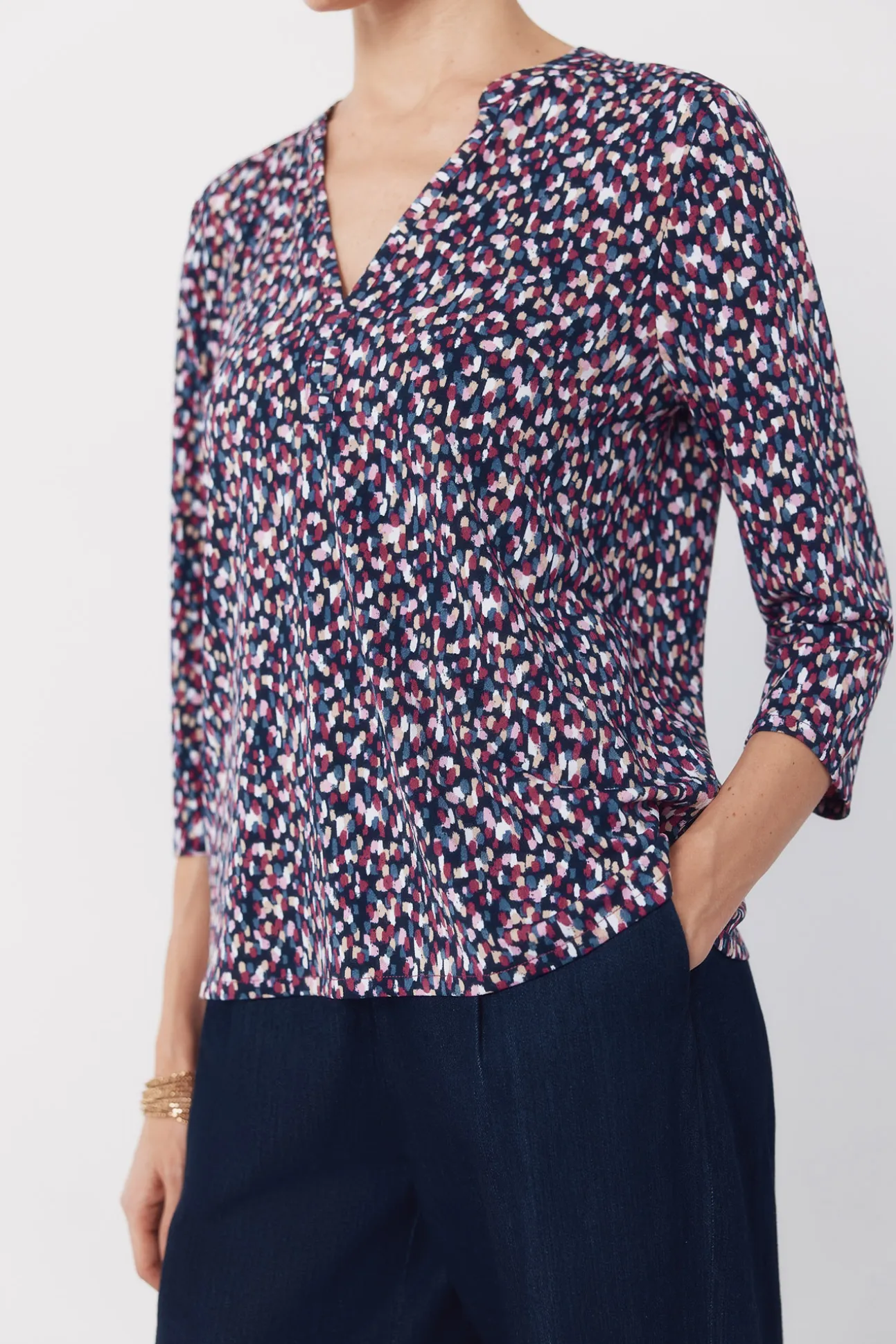 Top básico cuello mao