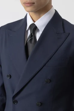 Traje cruzado