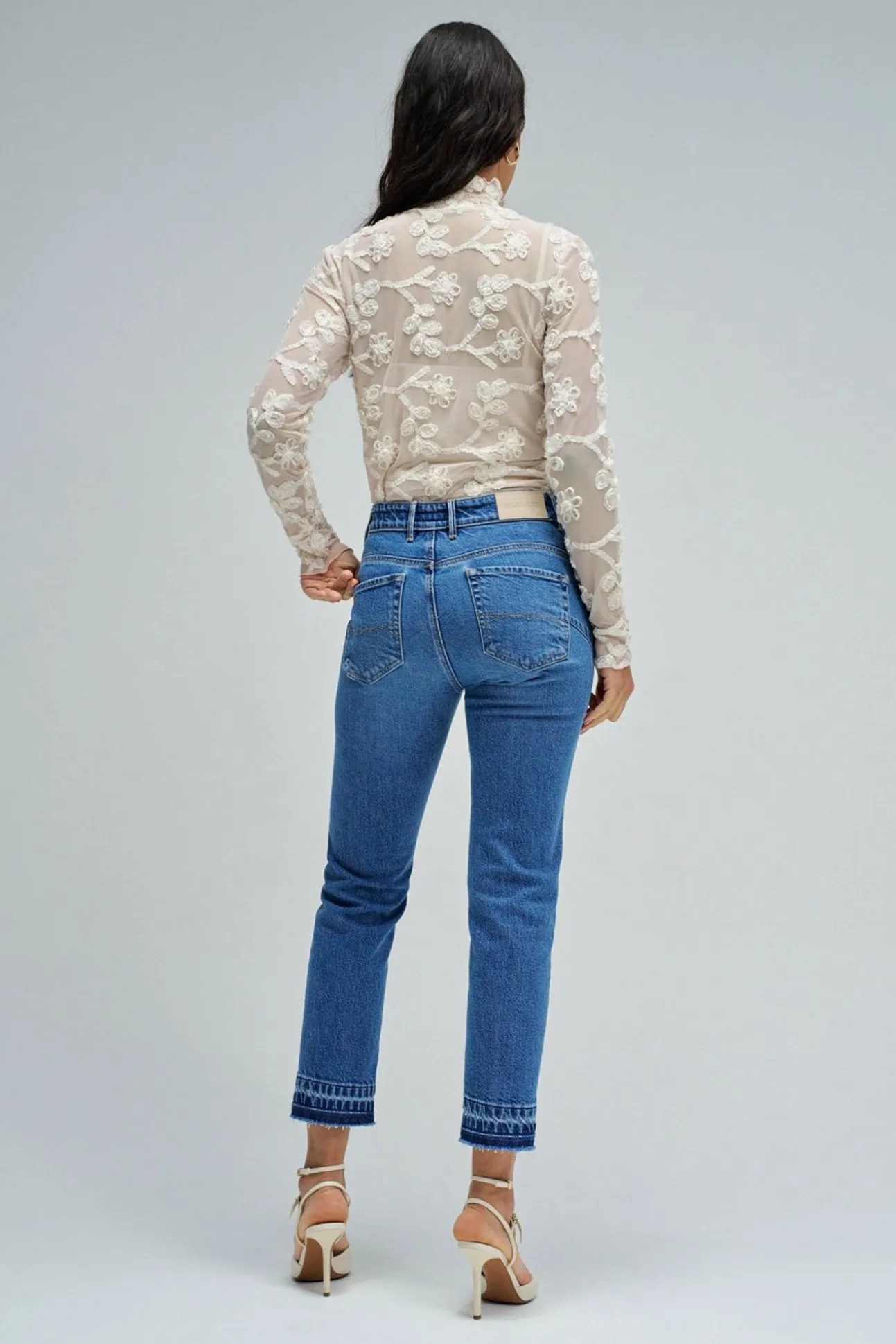 Vaqueros faith push in cropped slim