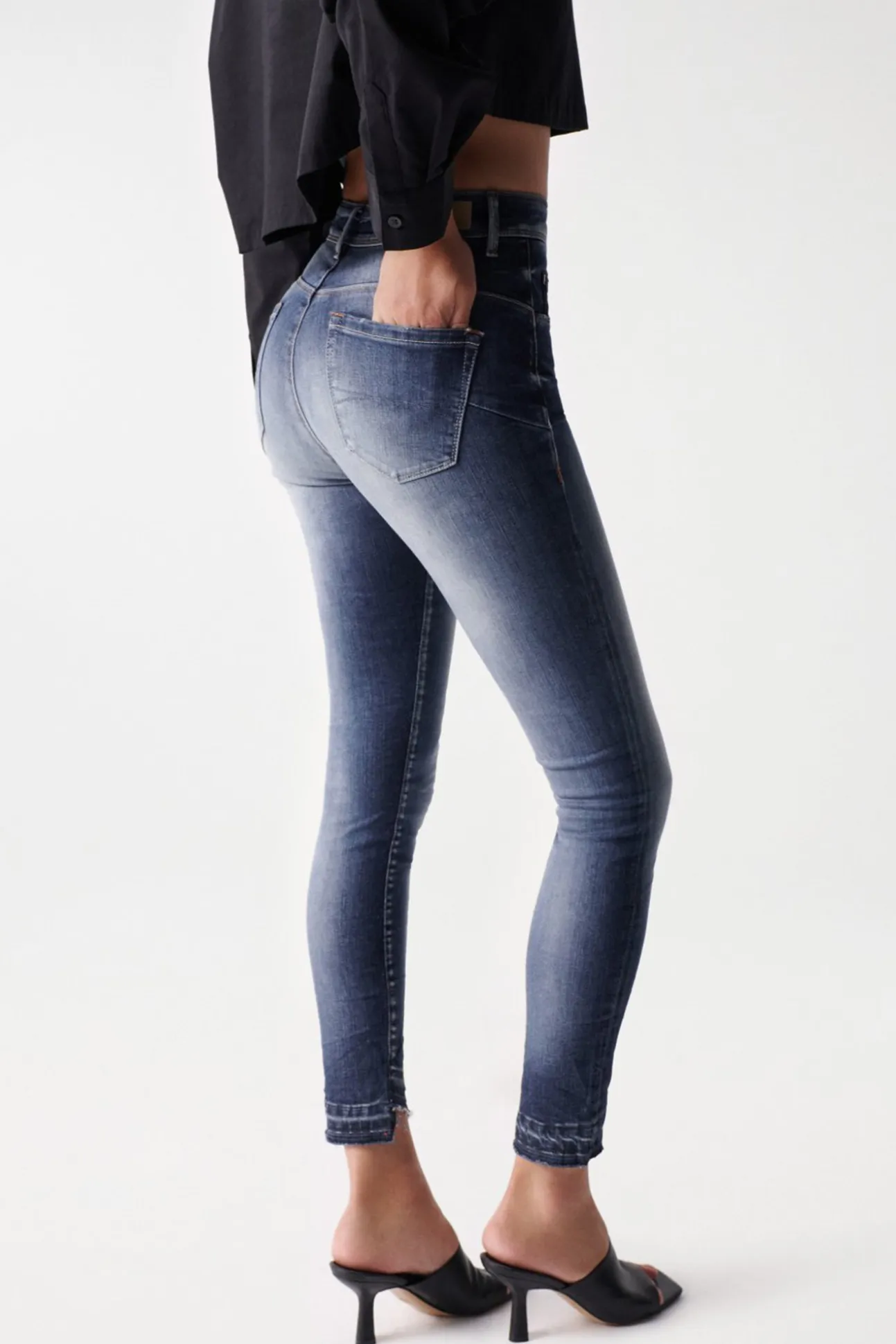 Vaqueros faith push in cropped lavado premium