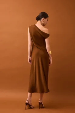 Vestido asimétrico midi
