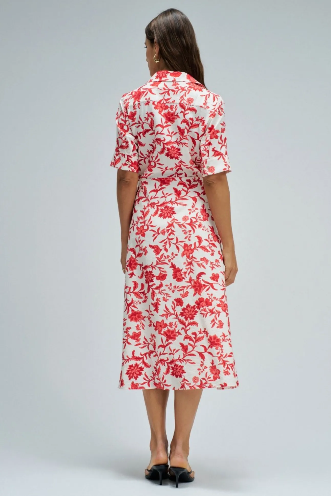 Vestido camisero con estampado floral