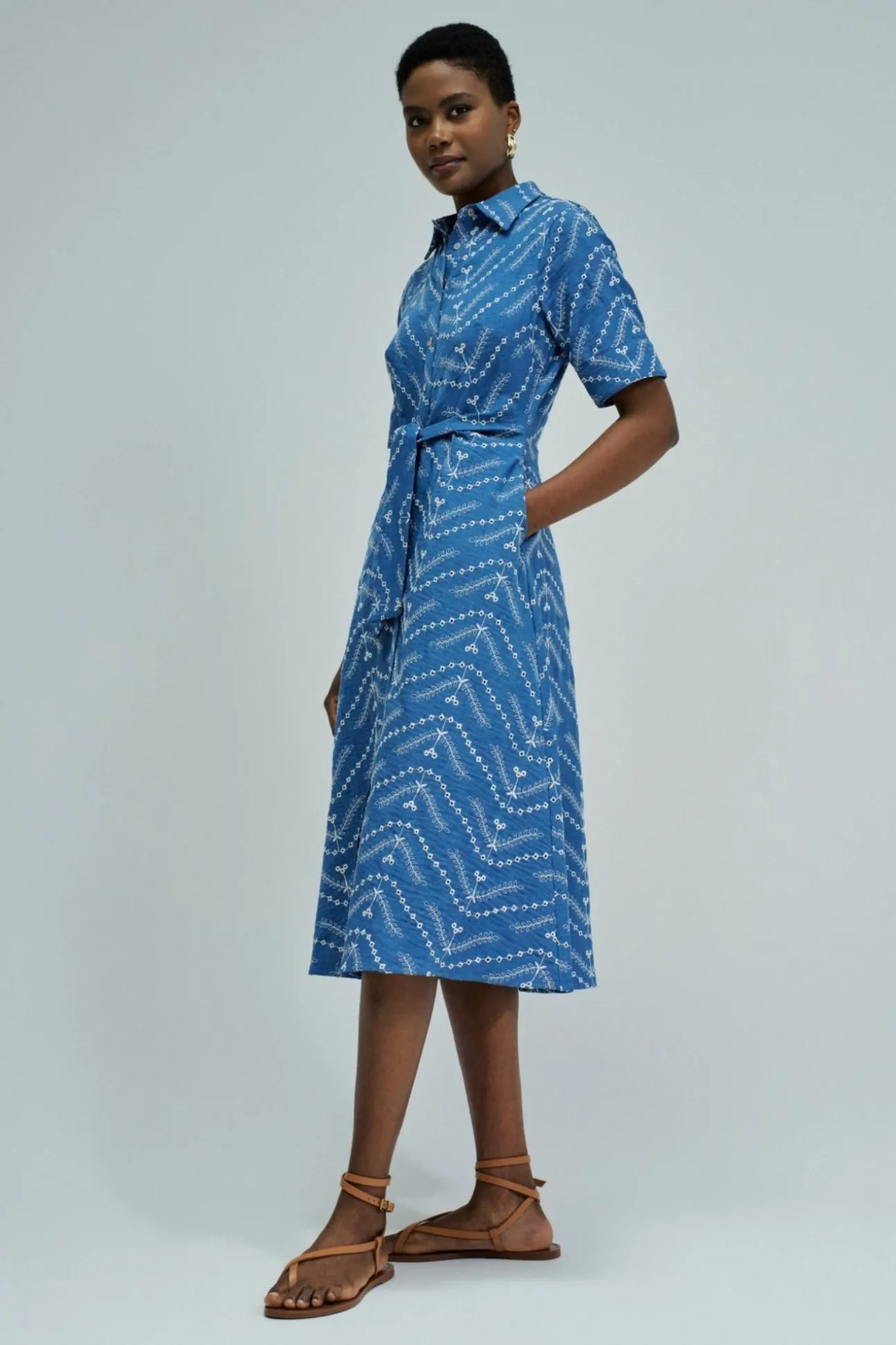 Vestido camisero midi