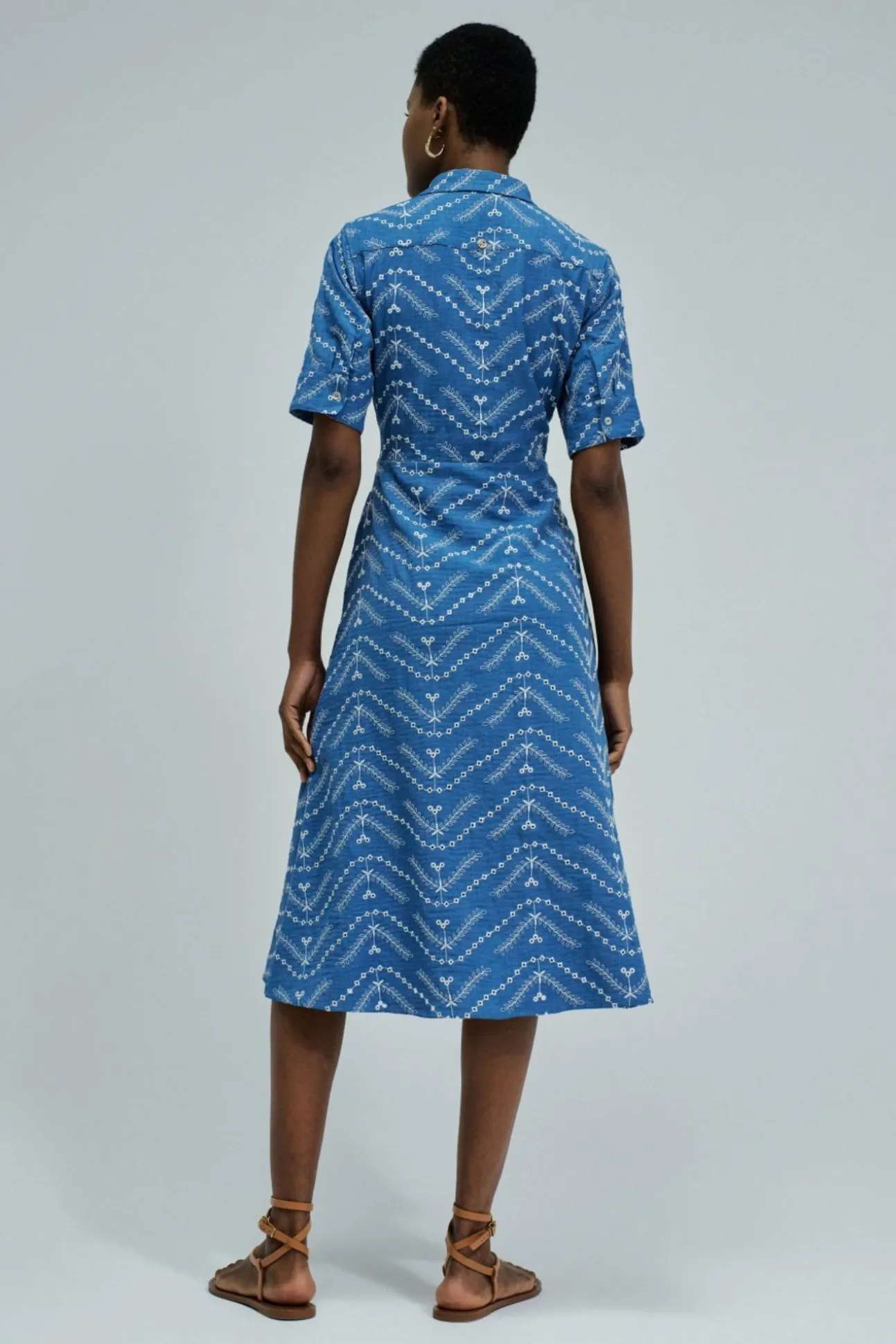 Vestido camisero midi