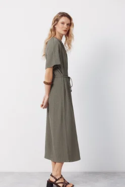 Vestido cinturón estructura
