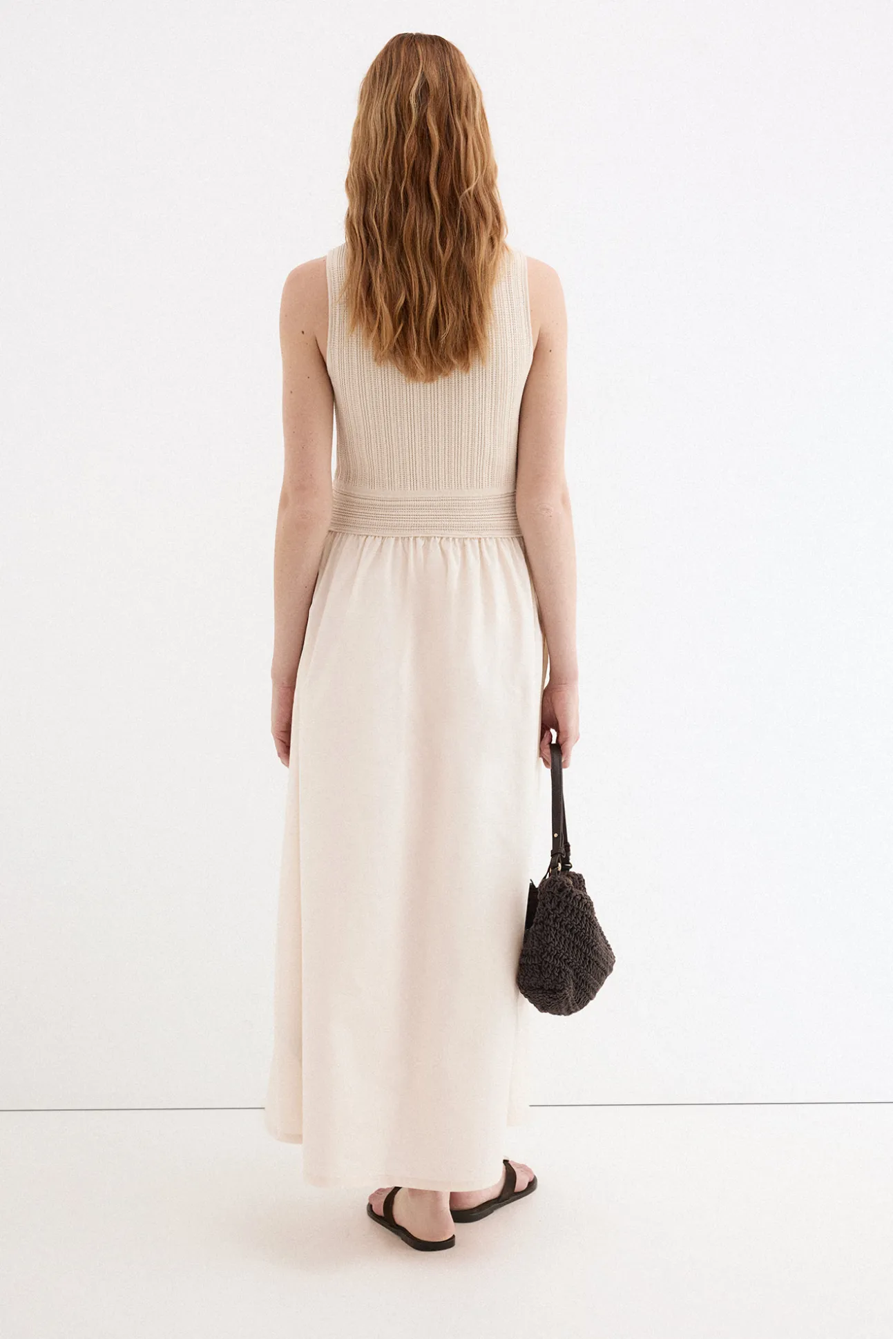 Vestido combinado con cuerpo de punto