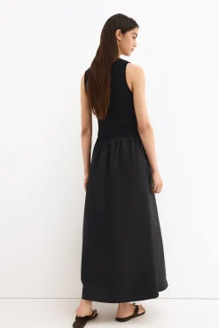 Vestido combinado con cuerpo de punto