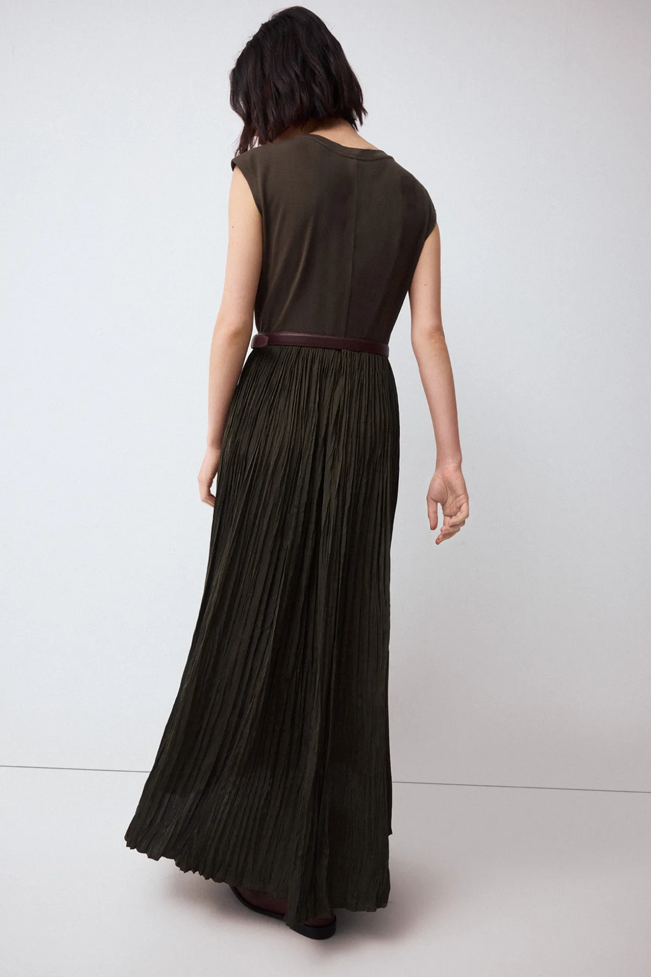 Vestido combinado detalle nudo